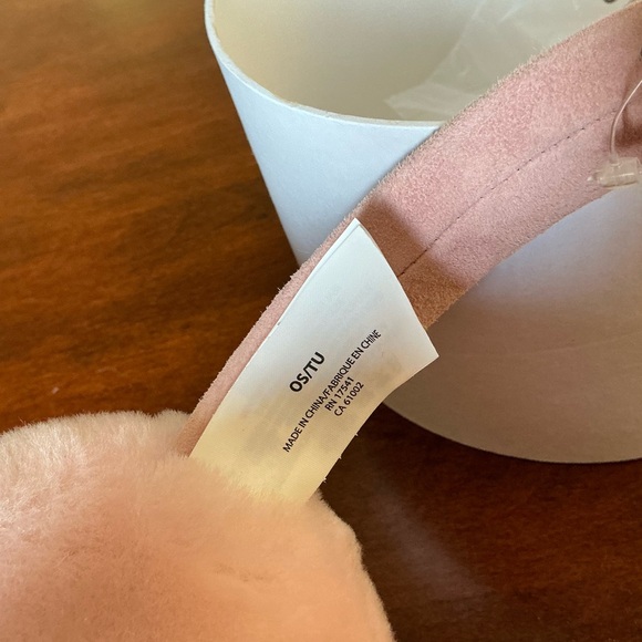 UGG Genuine Shearling Earmuffs - Picture 5 of 12